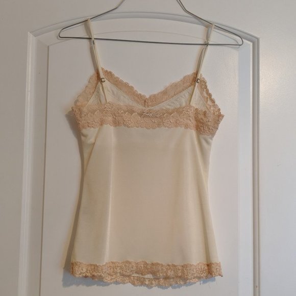 3/$20 / The Limited / Cream Lace Cami - Picture 2 of 4